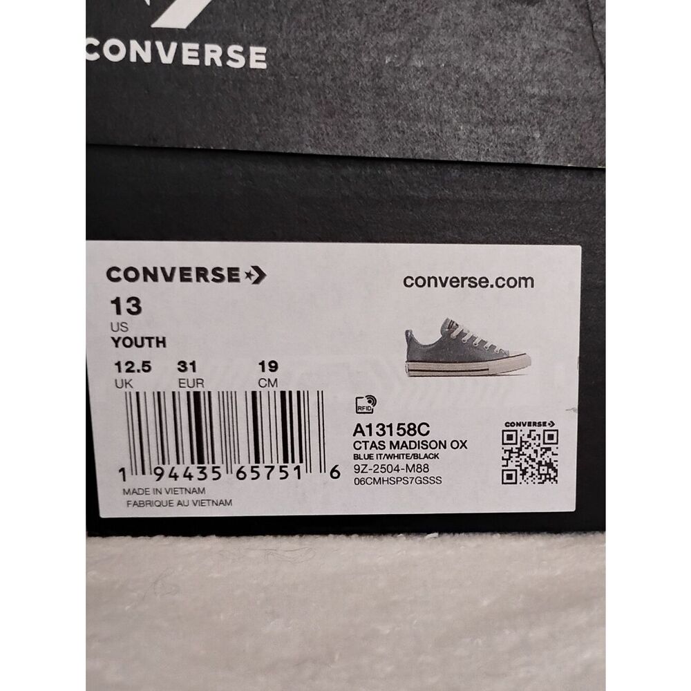 NEW Kid's Converse Shoes - Picture 2 of 7